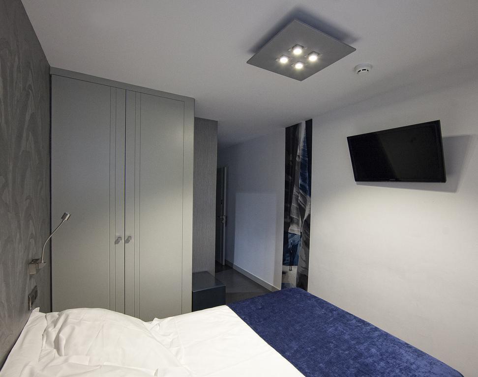Hostal Averroes Burgo Екстериор снимка