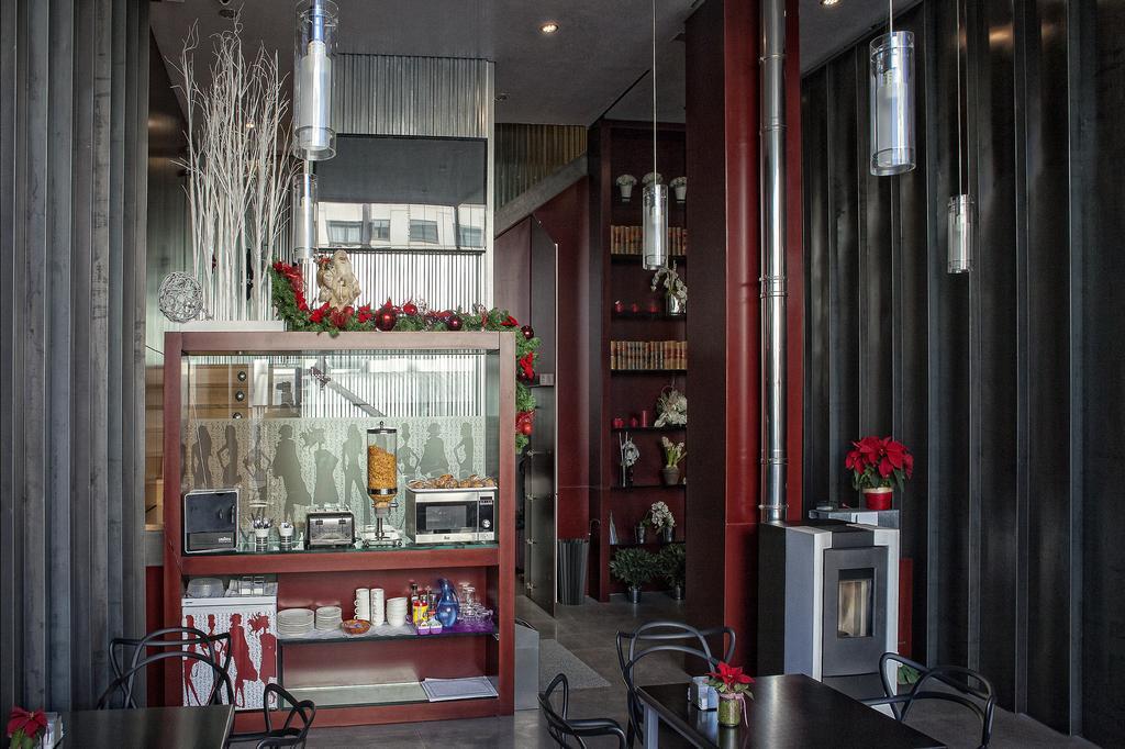 Hostal Averroes Burgo Екстериор снимка